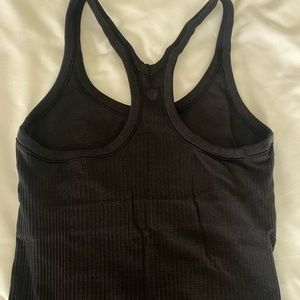Black lululemon workout tank